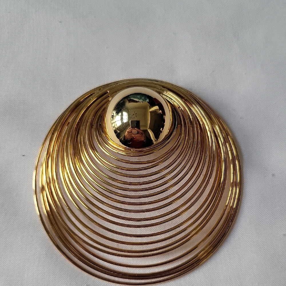 Vintage Premier Gold Tone Grannycore Statement Brooch